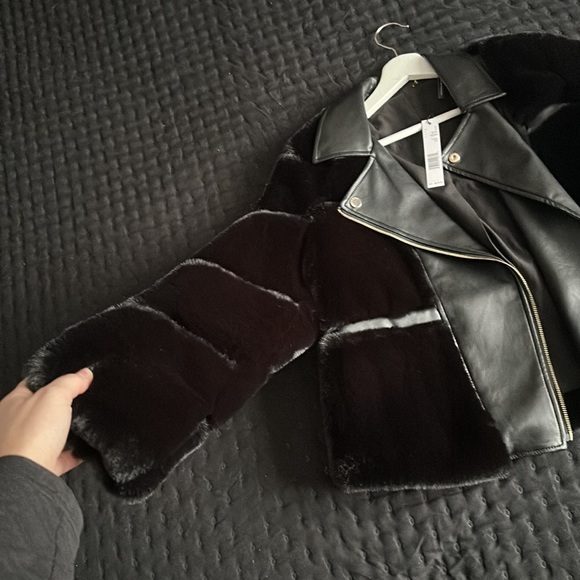 Beautiful woman’s jacket from Elie Tahari - Picture 3 of 5